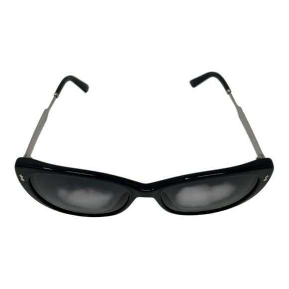 Gucci Elegant Black Cat-Eye Sunglasses - Picture 5 of 9